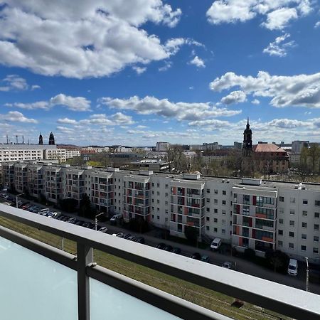 Apartment Mit Penthouse Charakter In Dresden Exterior foto